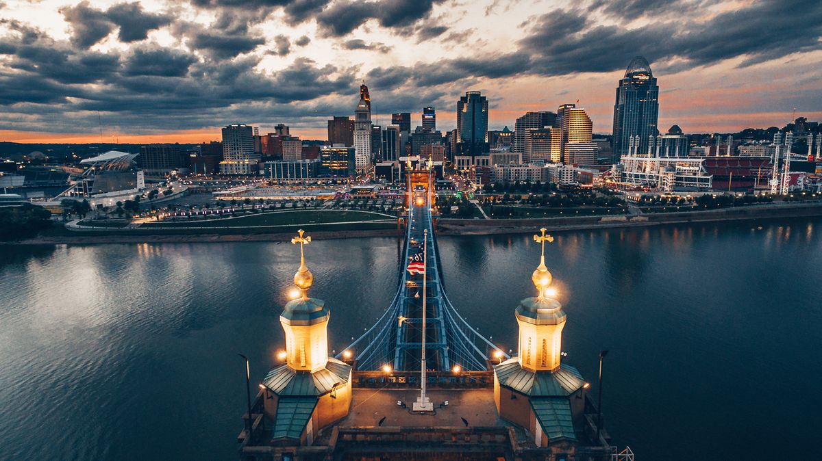 Cincinnati Skyline Above the Roebling Bridge_Credit Steve Zeinner